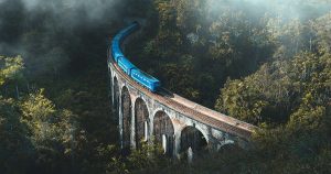 Nine-Arch-Bridge-Ella-srilanka-taxisceylon