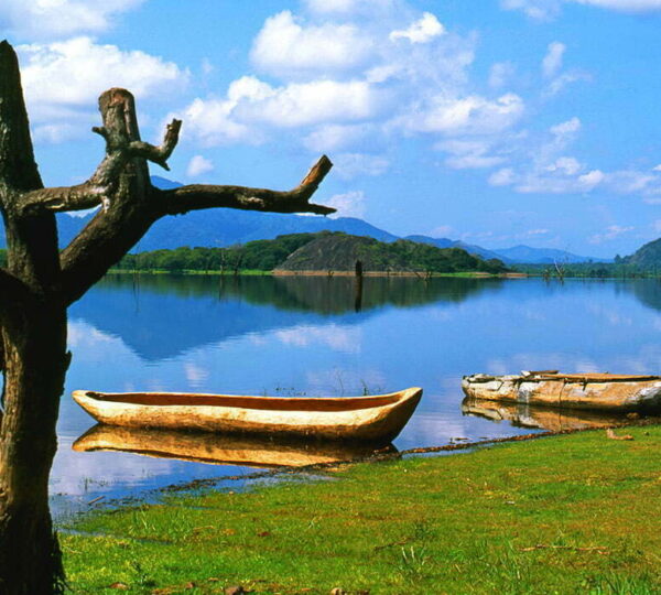 visit-srilanka-kandalama lake